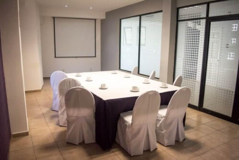Hotel Real Azteca Boulevard León Kültér fotó
